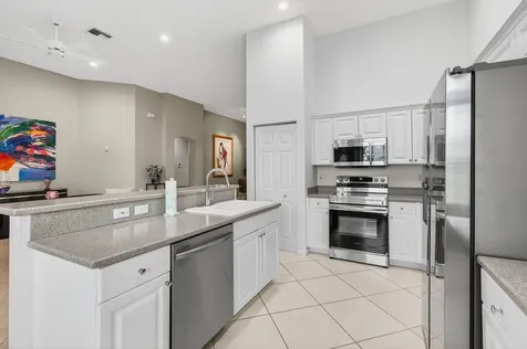 6886 Swansea Lane Boynton Beach FL 33472