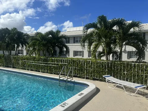 299 Sw 7th Street Boca Raton FL 33432