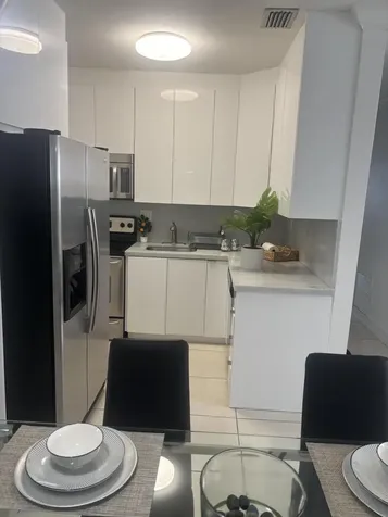 299 Sw 7th Street Boca Raton FL 33432