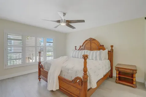 584 SE 20th Avenue Deerfield Beach FL 33441