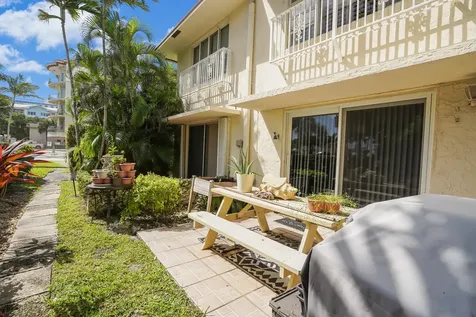584 SE 20th Avenue Deerfield Beach FL 33441
