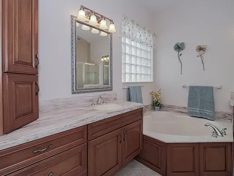 6871 Se Twin Oaks Circle Stuart FL 34997