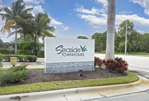 392 SE Sea Hunt Way Stuart FL 34994