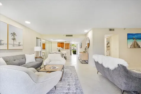 6400 Nw 2nd Avenue Boca Raton FL 33487
