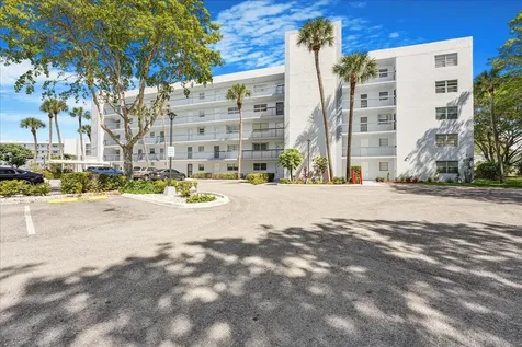 6400 Nw 2nd Avenue Boca Raton FL 33487