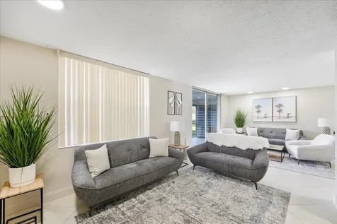 6400 Nw 2nd Avenue Boca Raton FL 33487