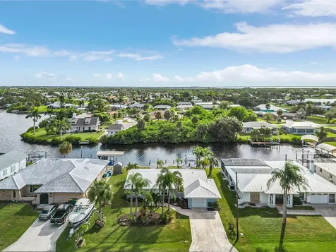 18598 Briggs Circle Port Charlotte FL 33948