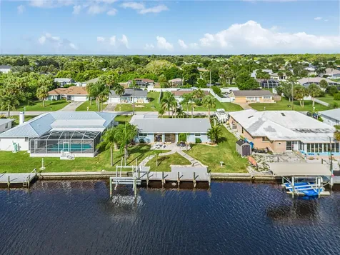18598 Briggs Circle Port Charlotte FL 33948