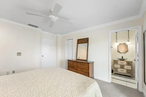 6599 Eastpointe Pines Street Palm Beach Gardens FL 33418