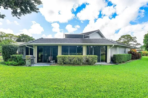 6599 Eastpointe Pines Street Palm Beach Gardens FL 33418