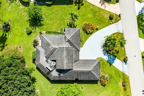 6599 Eastpointe Pines Street Palm Beach Gardens FL 33418