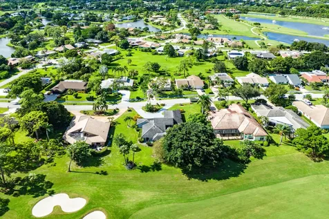 6599 Eastpointe Pines Street Palm Beach Gardens FL 33418