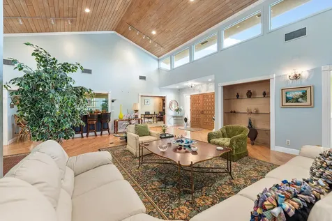 6599 Eastpointe Pines Street Palm Beach Gardens FL 33418