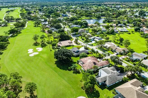 6599 Eastpointe Pines Street Palm Beach Gardens FL 33418