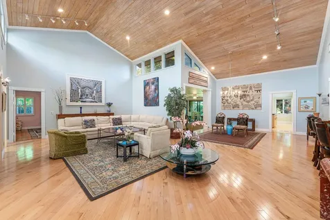 6599 Eastpointe Pines Street Palm Beach Gardens FL 33418