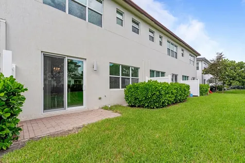 9040 Kingsmoor Way Lake Worth FL 33467