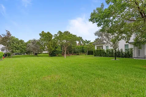 9040 Kingsmoor Way Lake Worth FL 33467