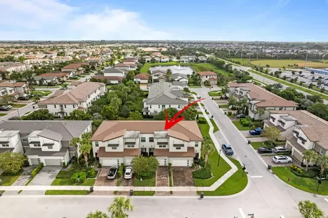 9040 Kingsmoor Way Lake Worth FL 33467