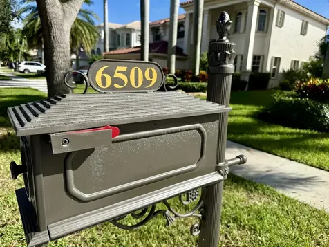 6509 Stonehurst Circle Lake Worth FL 33467