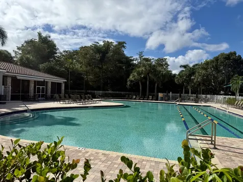 6509 Stonehurst Circle Lake Worth FL 33467