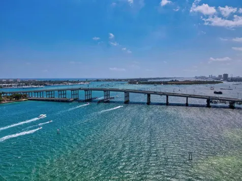 2640 Lake Shore Drive Riviera Beach FL 33404