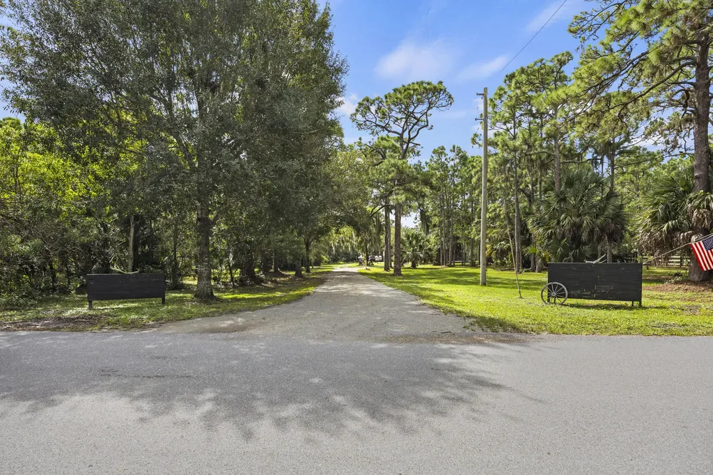 5028 Sw Moore Street Palm City FL 34990