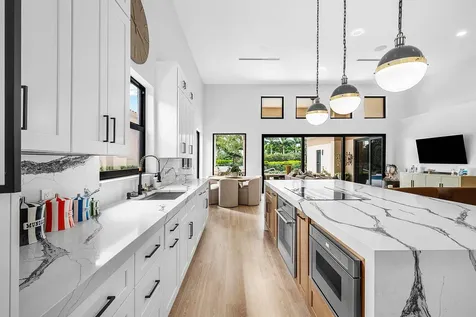 2370 Nw 53rd Street Boca Raton FL 33496