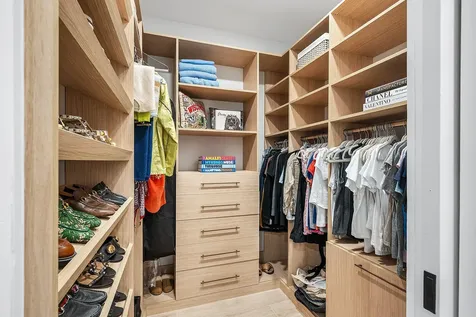 2370 Nw 53rd Street Boca Raton FL 33496