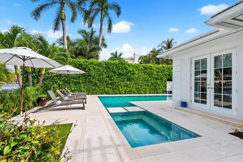 566 Palm Way Gulf Stream FL 33483