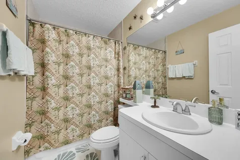 975 S Easy Street Sebastian FL 32958