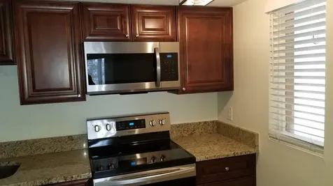 1516 Se Royal Green Circle Port Saint Lucie FL 34952