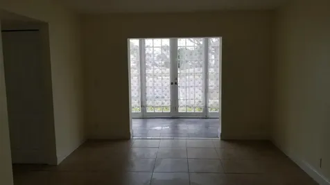 1516 Se Royal Green Circle Port Saint Lucie FL 34952