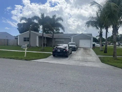 4150 Lilac Circle Lake Worth FL 33461