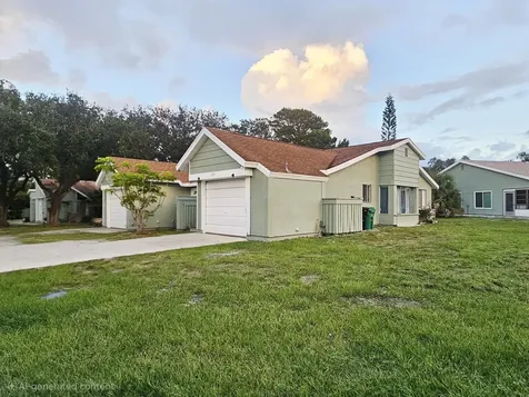 1321 Se La Haven Court Port Saint Lucie FL 34952