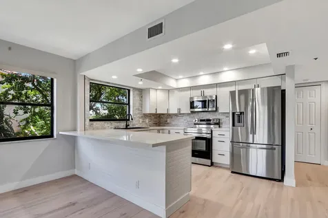 700 Uno Lago Drive Juno Beach FL 33408