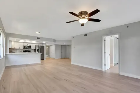 700 Uno Lago Drive Juno Beach FL 33408