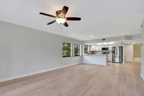 700 Uno Lago Drive Juno Beach FL 33408