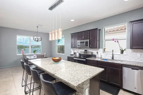 8405 Nw Greenbank Circle Port Saint Lucie FL 34987