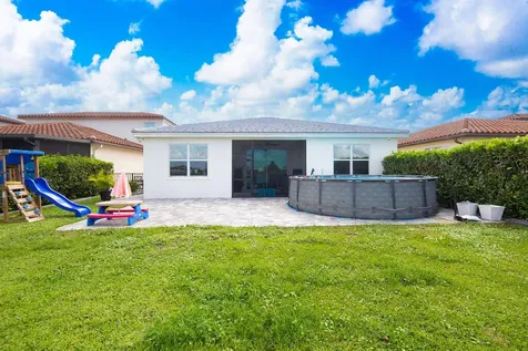 8405 Nw Greenbank Circle Port Saint Lucie FL 34987