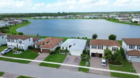 8405 Nw Greenbank Circle Port Saint Lucie FL 34987