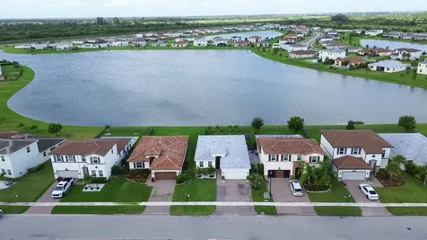 8405 Nw Greenbank Circle Port Saint Lucie FL 34987