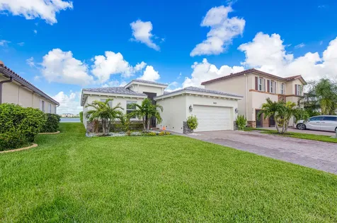 8405 Nw Greenbank Circle Port Saint Lucie FL 34987