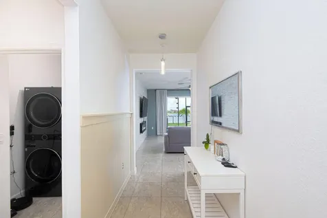 8405 Nw Greenbank Circle Port Saint Lucie FL 34987