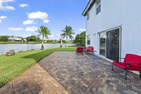 375 Sw 205th Avenue Pembroke Pines FL 33029