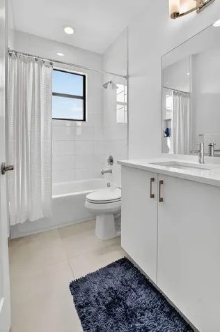 8284 Royal County Down Road Boca Raton FL 33434