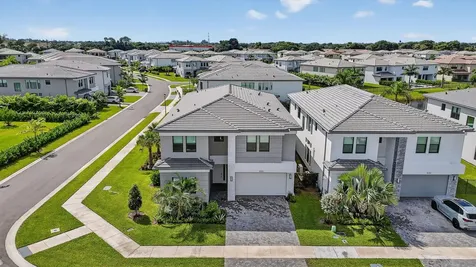 8284 Royal County Down Road Boca Raton FL 33434