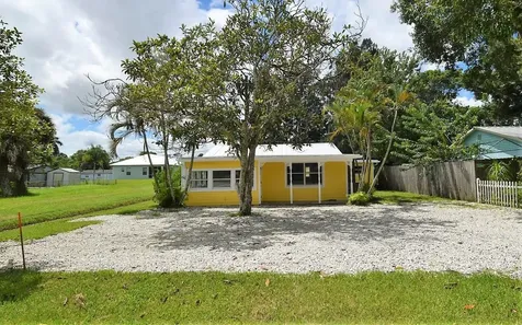 976 Sw 34th Terrace Palm City FL 34990