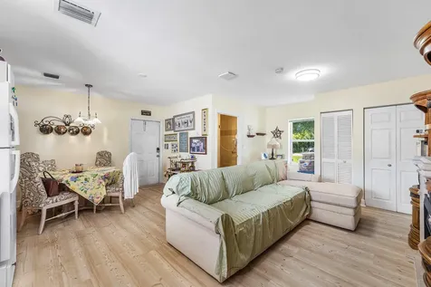 15703 72nd Court The Acreage FL 33470