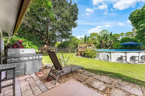 15703 72nd Court The Acreage FL 33470
