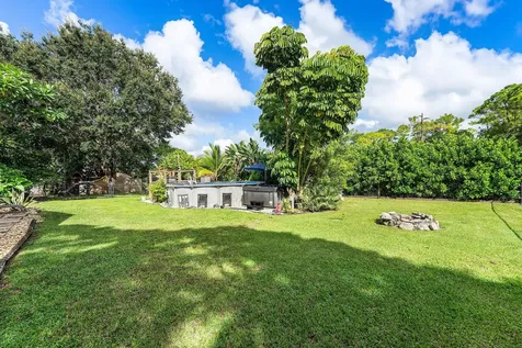 15703 72nd Court The Acreage FL 33470